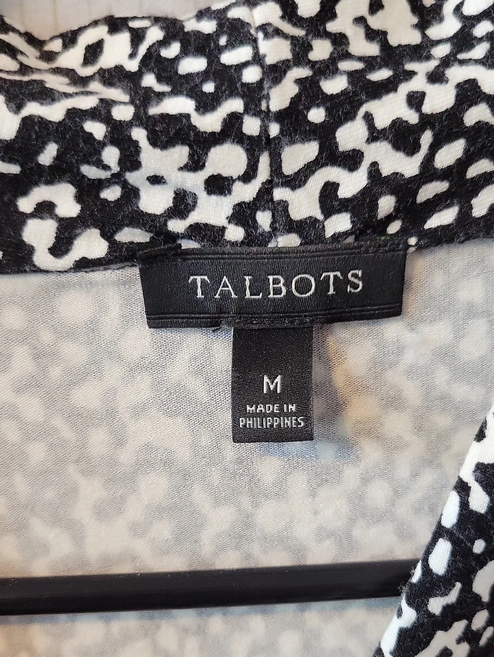 * Talbots long sleeve top * - Picture 2 of 3